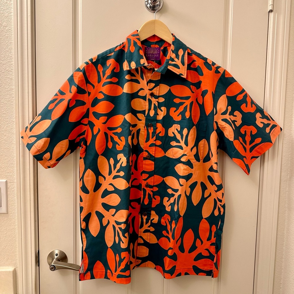 Laha’ole Men’s Aloha Shirt. Size Large